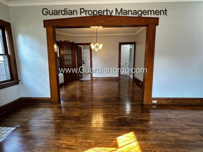 Building Photo - 3612 Grand Ave S