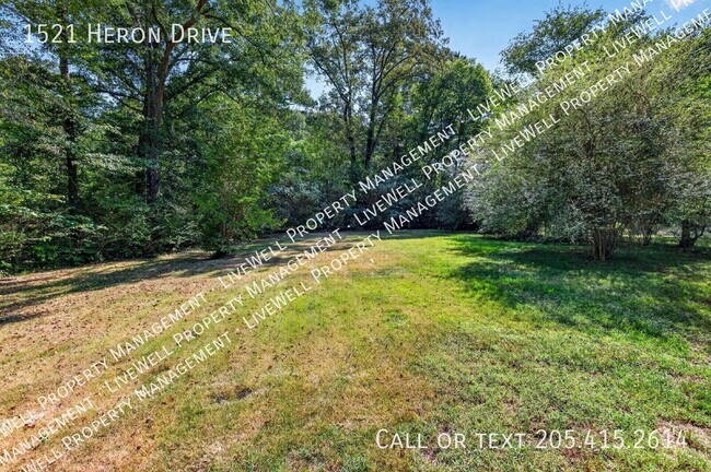 Building Photo - 1521 Heron Dr