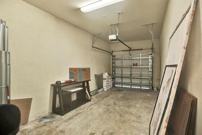 Building Photo - 9081 SW 169th Ct