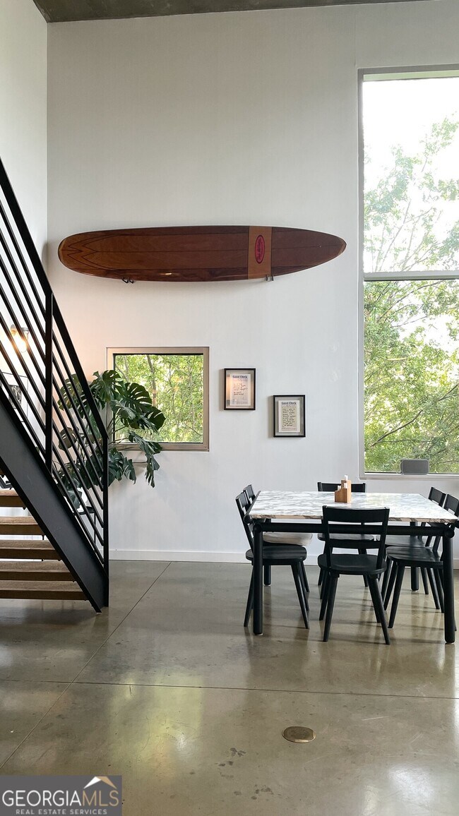 Building Photo - 850 Ralph McGill Blvd NE