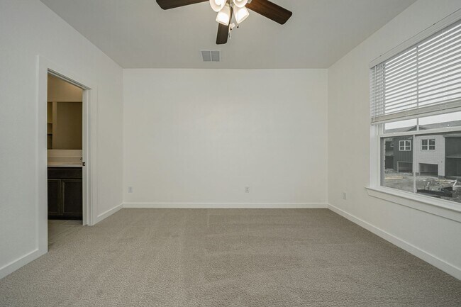 Building Photo - 8433 Adelaide Dr