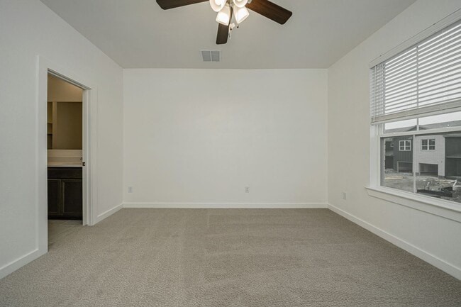 Building Photo - 8457 Adelaide Dr