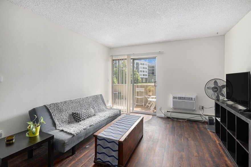 Building Photo - 4110 Hale Pkwy