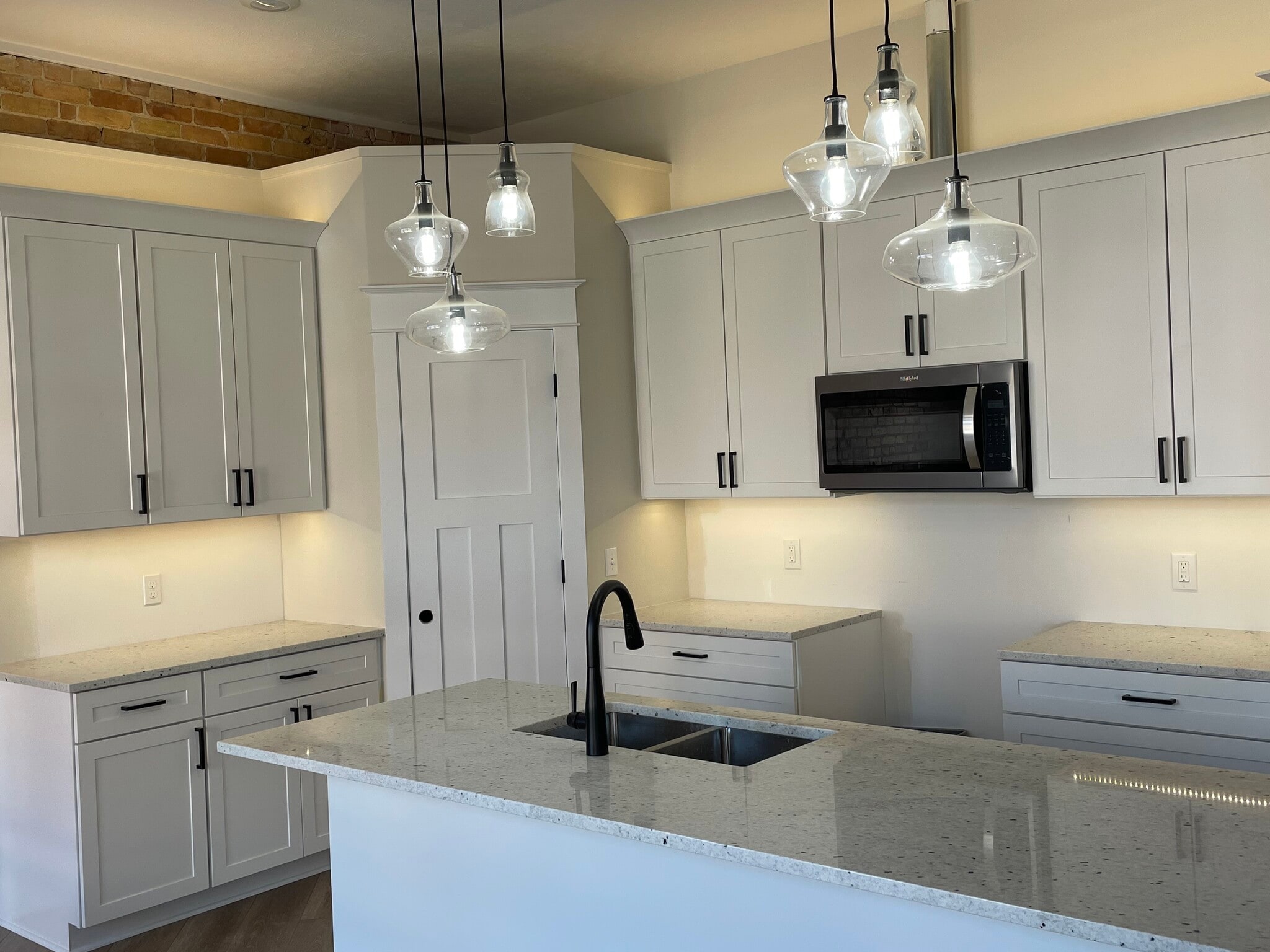 Building Photo - 516 Phoenix St