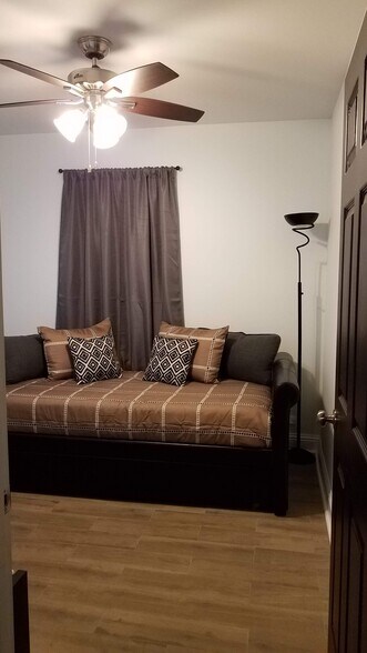 Third bedroom - 3817 General Taylor St