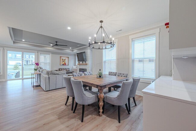 Building Photo - 8838 Eliot Dr