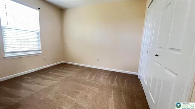 Building Photo - 705 Blue Heron Dr