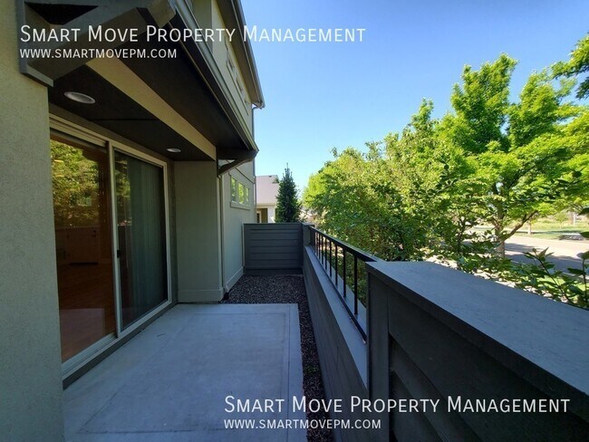 Building Photo - 3905 Woodcraft-