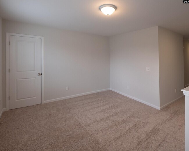 Building Photo - 572 Whippoorwill Dr