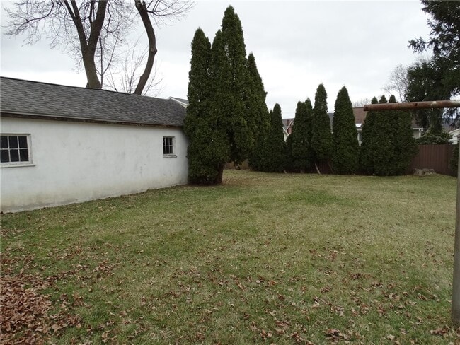 Building Photo - 146 Cutler Ave