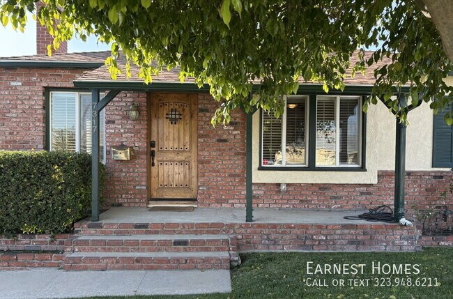 Building Photo - 7317 Kraft Ave
