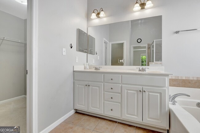 Building Photo - 240 Turnbridge Cir