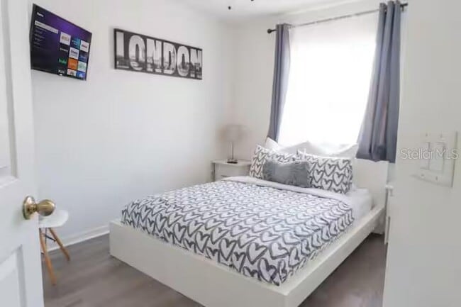 Building Photo - 1139 S Beach Cir