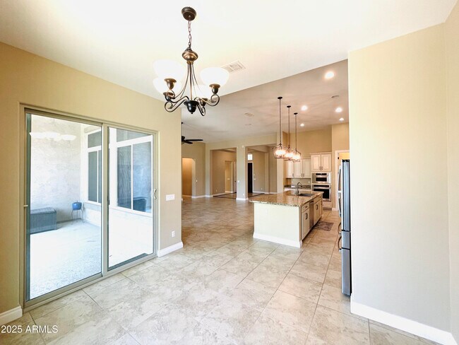 Building Photo - 3104 E Wildhorse Ct