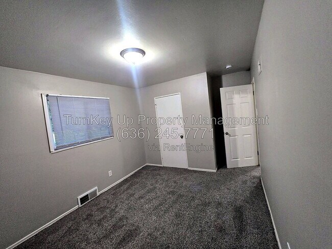 Building Photo - 1012 Forestwood Dr