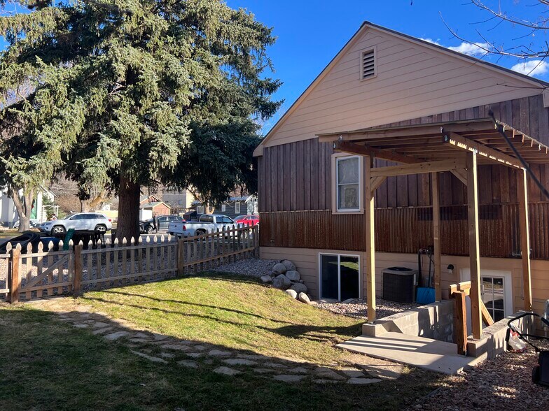 Building Photo - 1111 Pitkin Ave