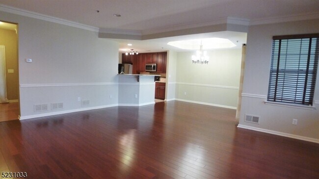 Building Photo - 13 Taft Ln