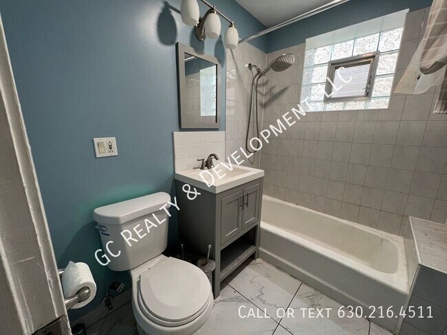 Building Photo - 4155 N Marmora Ave