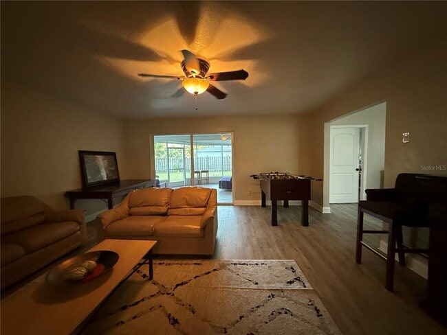 Building Photo - 3002 W Marlin Ave