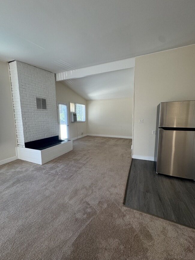 Building Photo - 11680 Bellagio Rd