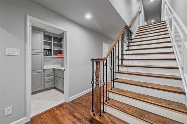Building Photo - 6938 Pemberton Dr