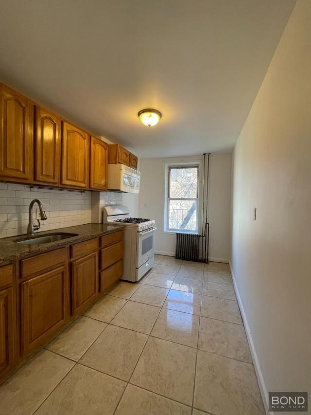 Building Photo - 2 bedroom in Brooklyn NY 11226