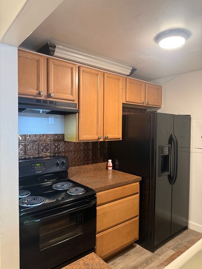 Building Photo - 3827 Bay Club Cir
