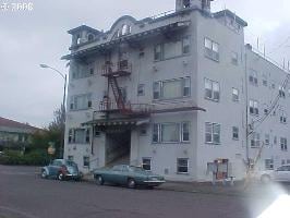 Building Photo - Myrtle Arms Apartments