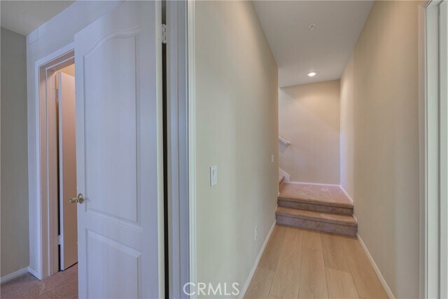 Building Photo - 308 S San Vicente Ln