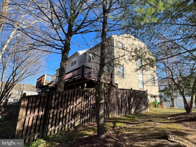 Building Photo - 10600 Elizabeth Parnum Pl