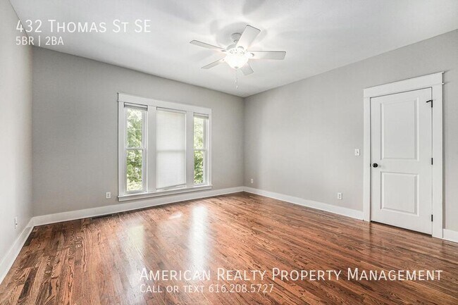 Building Photo - 432 Thomas St SE