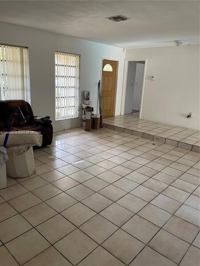 Building Photo - 4315 Harrison St