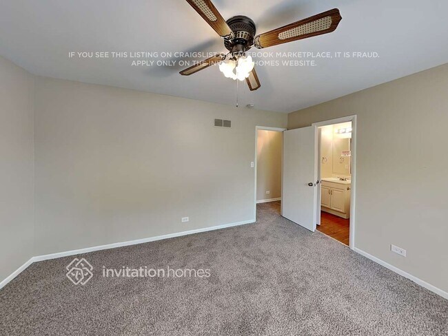 Building Photo - 324 Waverly Dr