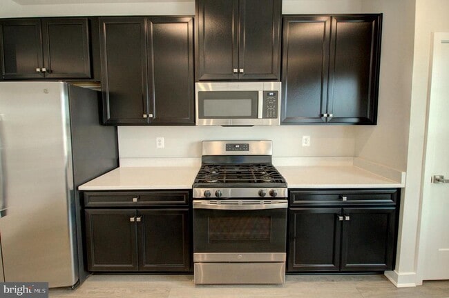 Building Photo - 110 Fletcher Cir
