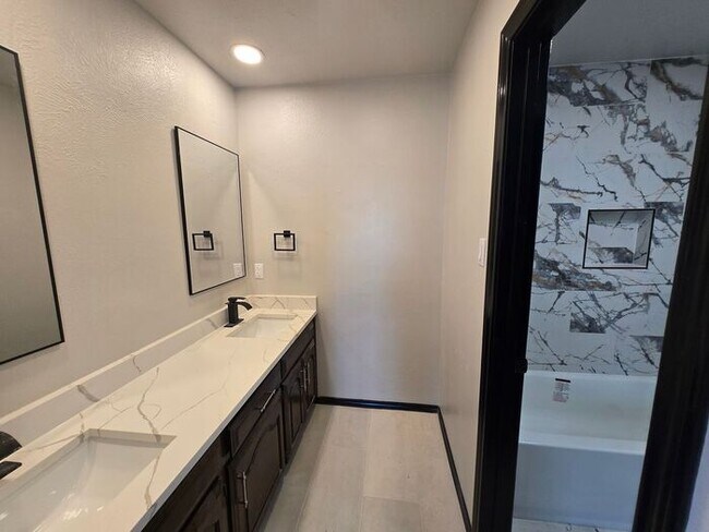 Building Photo - 10327 Bernardin Cir