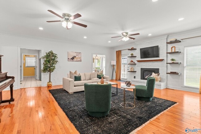 Building Photo - 122 Navaho Trail