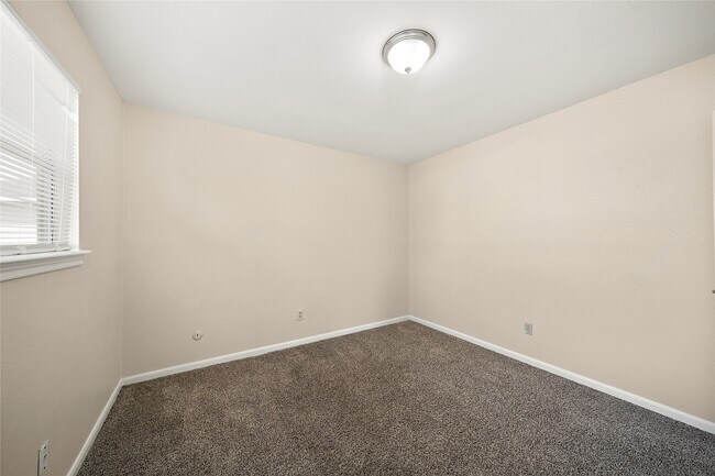 Building Photo - 10718 Nobility Dr