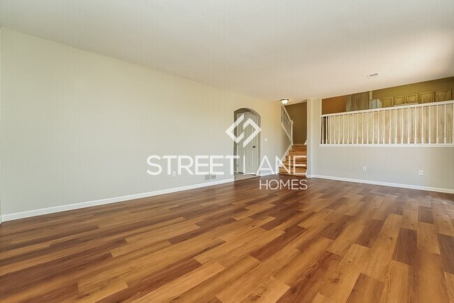 Building Photo - REDUCED!