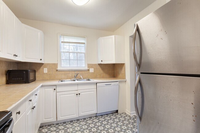 Building Photo - Spacious 3bd/2ba w/ Large Backyard & Close to ATL Beltline!