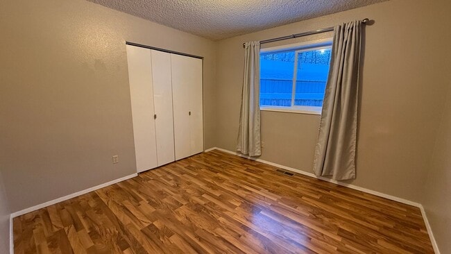 Building Photo - 3 Bedroom Ranch House w/Large 2 Car Garage and Fenced Yard!