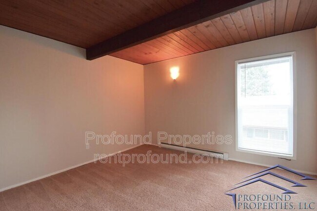 Building Photo - 6050 SW 130th Ave