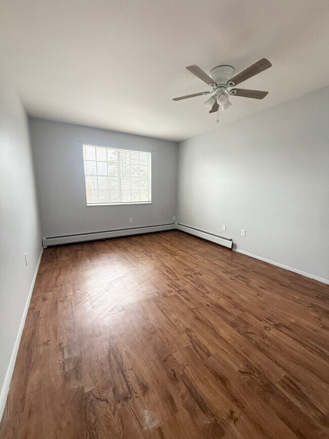 Building Photo - 2969 Four Towers Dr