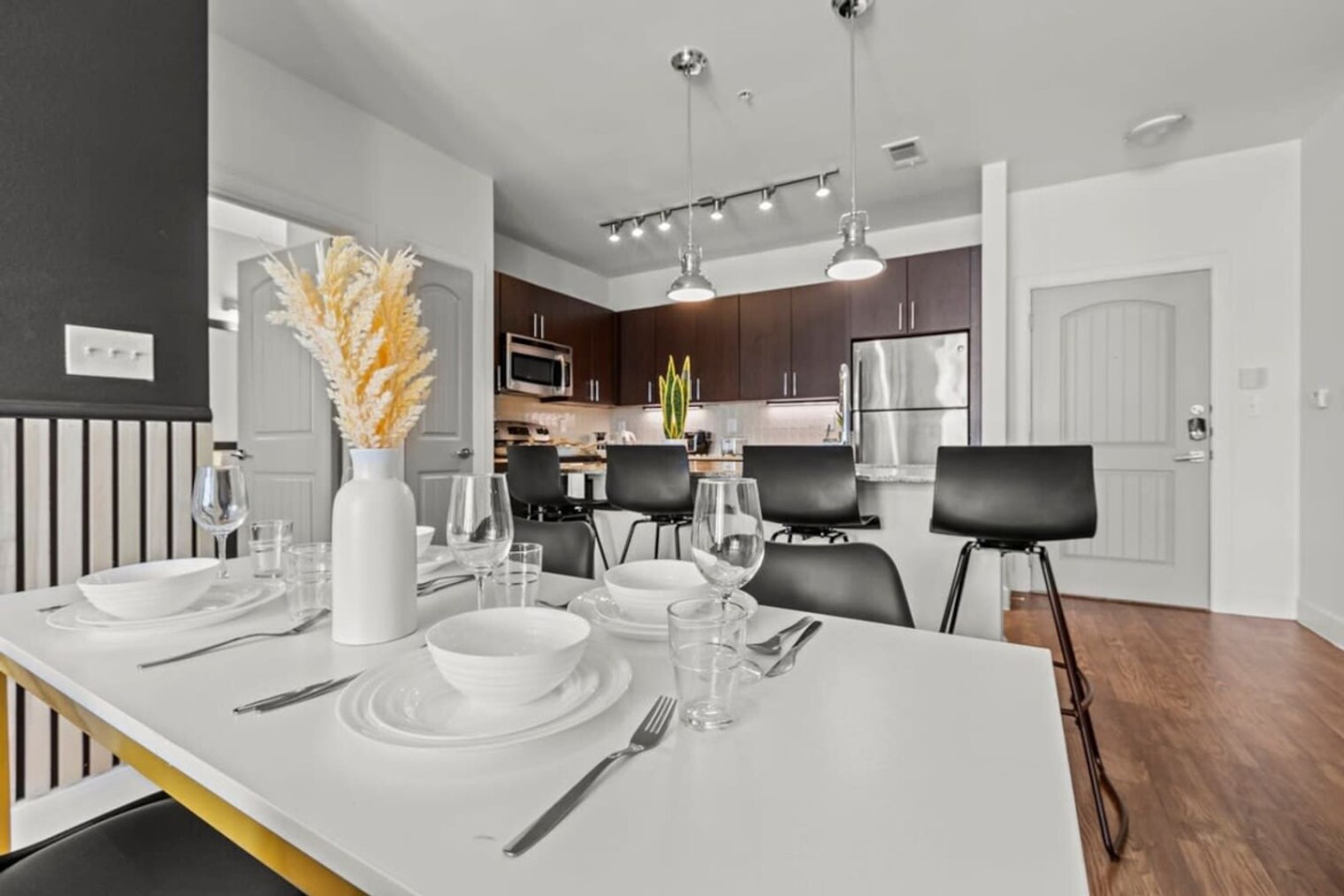 Building Photo - 5250 Town and Country Blvd