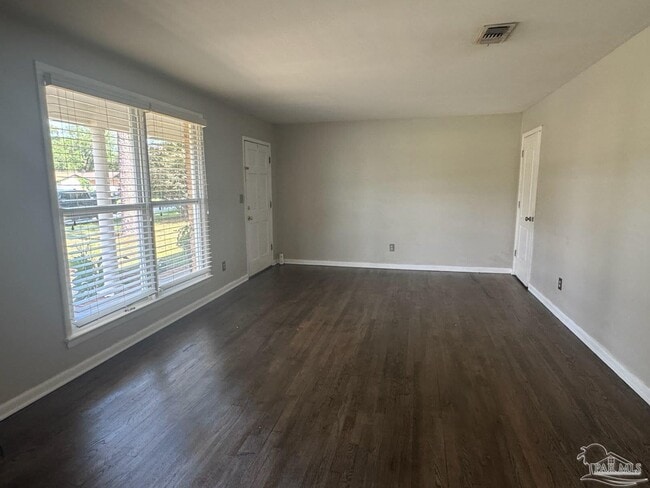 Building Photo - 6222 Maybelle Dr