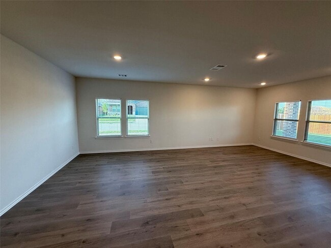 Building Photo - Modern elegance in Josephine........