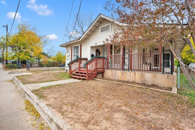 Building Photo - 165 Division Ave