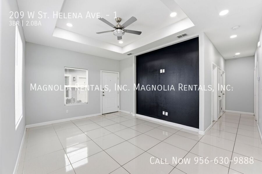 Building Photo - 209 W St Helena Ave