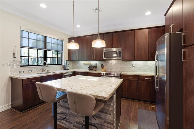 Building Photo - 13013 Riverwalk Cir S