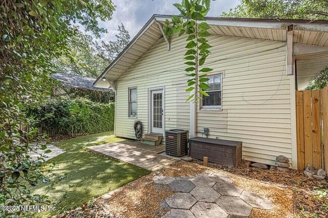 Building Photo - 2811 Forbes St