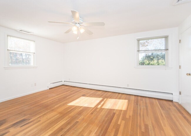 Building Photo - 59 Hobbs Brook Rd